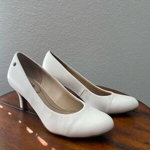 Classic White Women's Kitten Heels